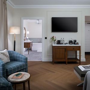 Courtyard Suite